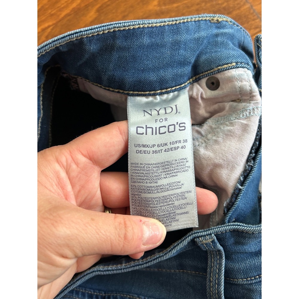 NYDJ for Chicos Straight Leg Jeans Blue Embellished Frayed Hem Sz 6 Medium Wash - Picture 5 of 7